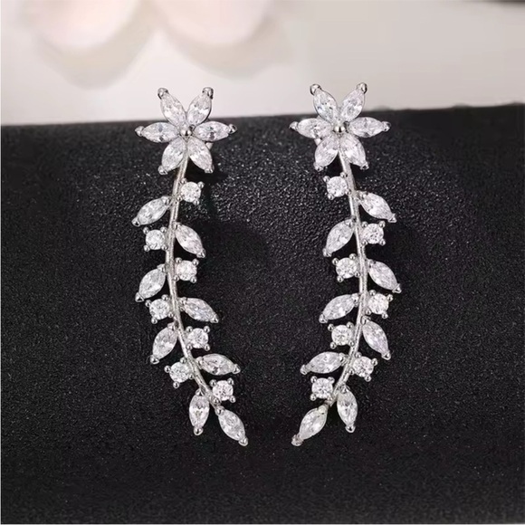 Huitan Silver Floral Leaf Earrings - Picture 2 of 5